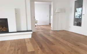 Eiche astig gebürstet geölt - Thede & Witte Boston uniclic | Landhausdiele Eiche astig gebürstet geölt - Thede & Witte Boston uniclic | Landhausdiele