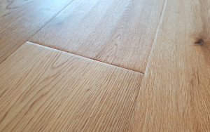 Eiche astig gealtert handgehobelt geölt - Thede & Witte Boston uniclic | Landhausdiele Eiche astig gealtert handgehobelt geölt - Thede & Witte Boston uniclic | Landhausdiele